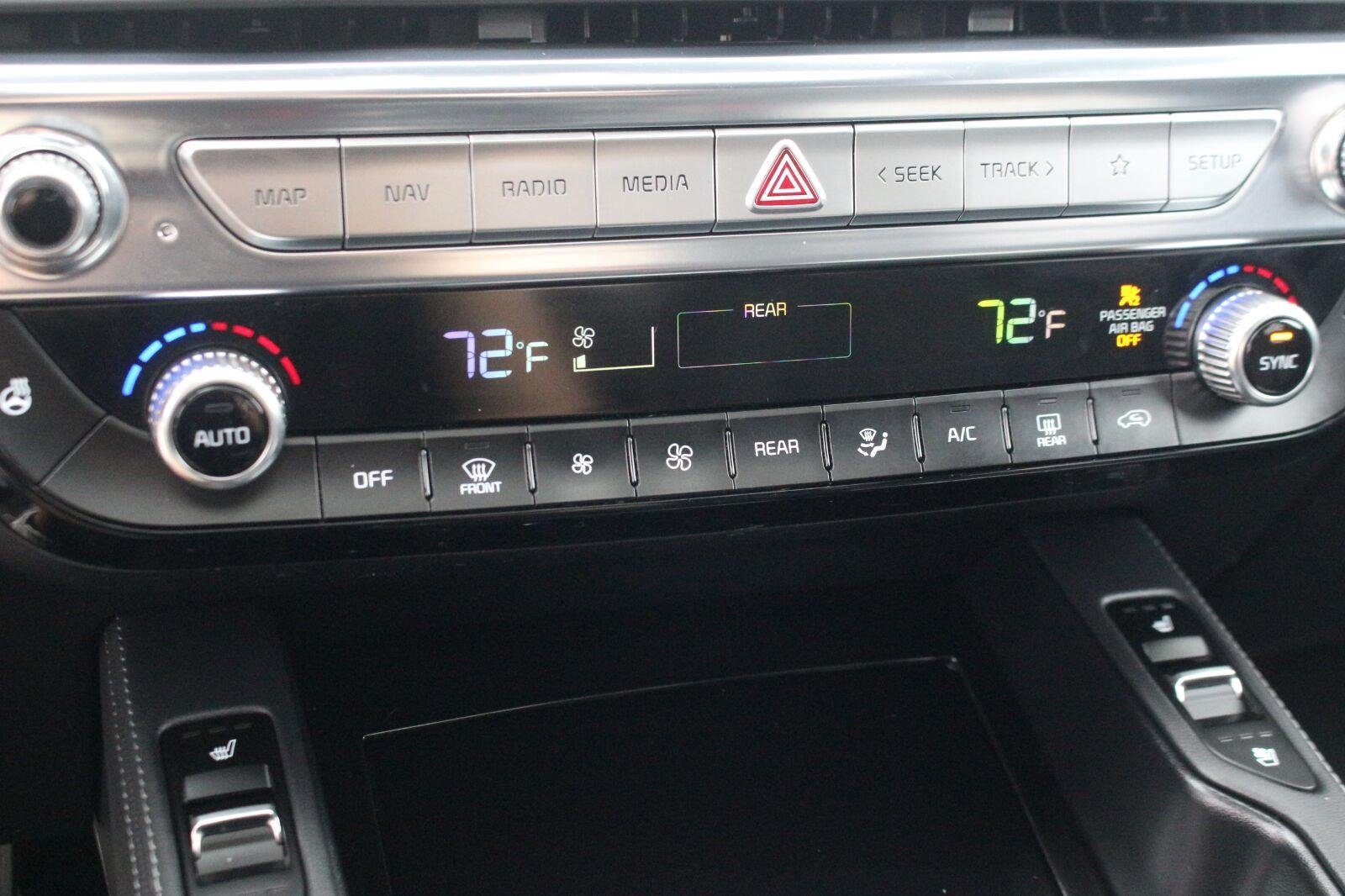 Used 2022 Kia Telluride EX w/ EX Premium Package AWD/4WD image 26
