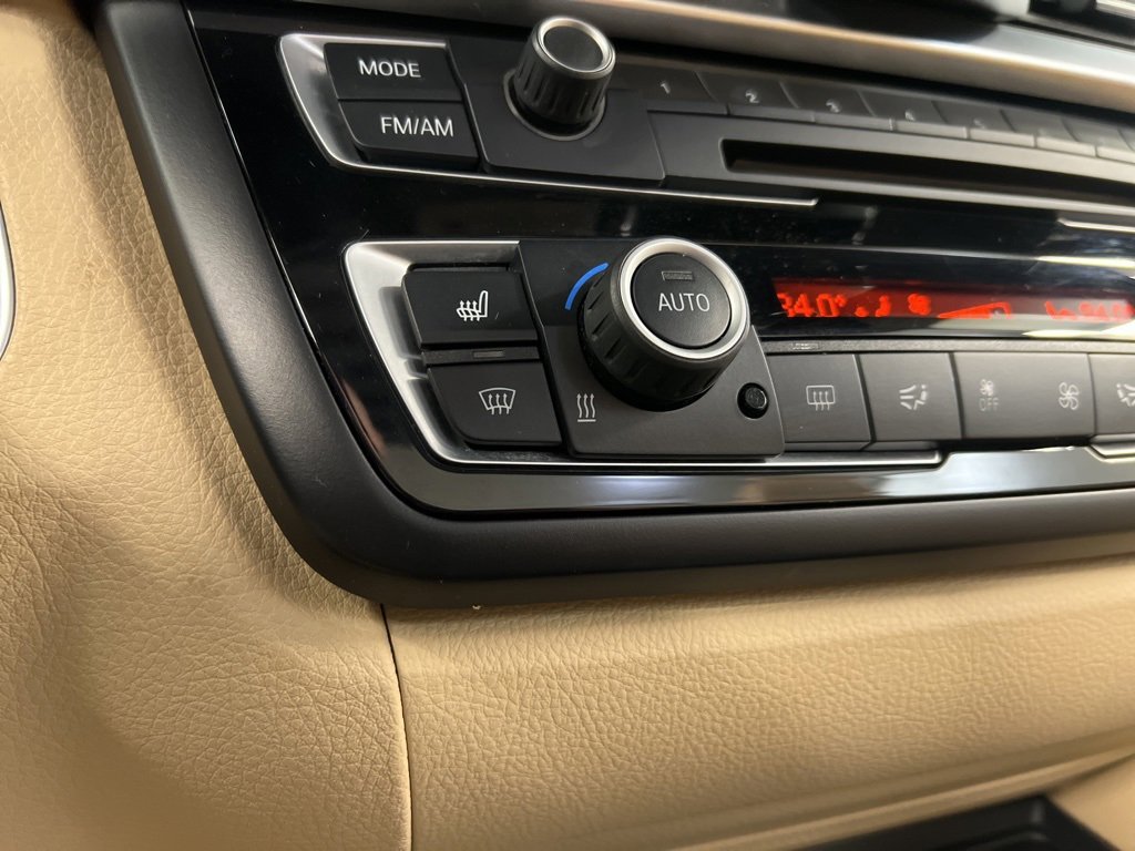 Used 2014 BMW 435i Convertible image 21