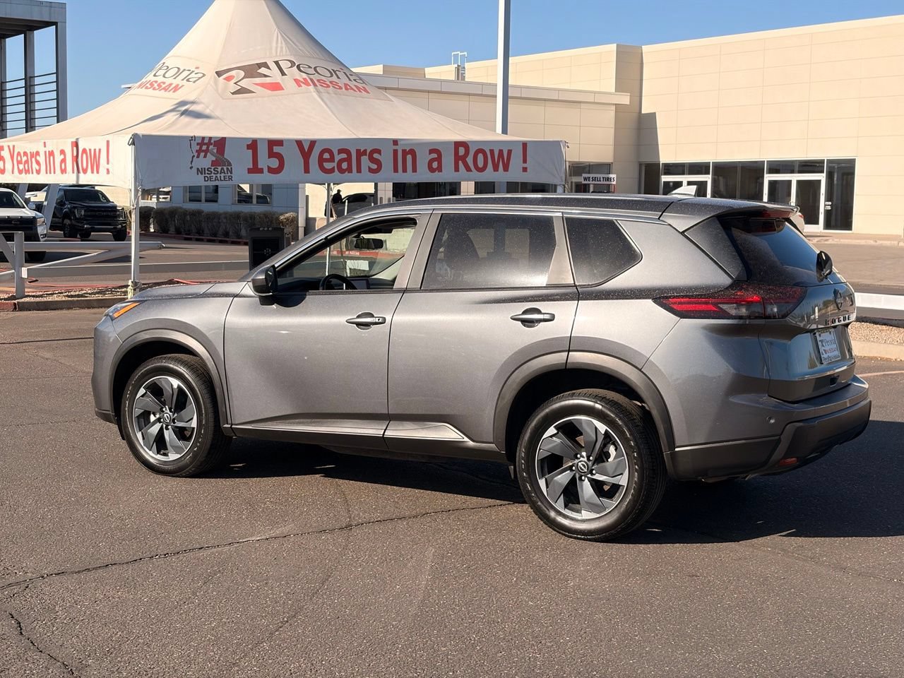 Certified 2025 Nissan Rogue SV AWD/4WD image 4