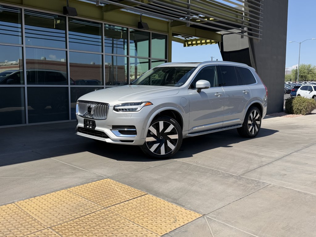 Used 2024 Volvo XC90 T8 Plus w/ Protection Package Premier