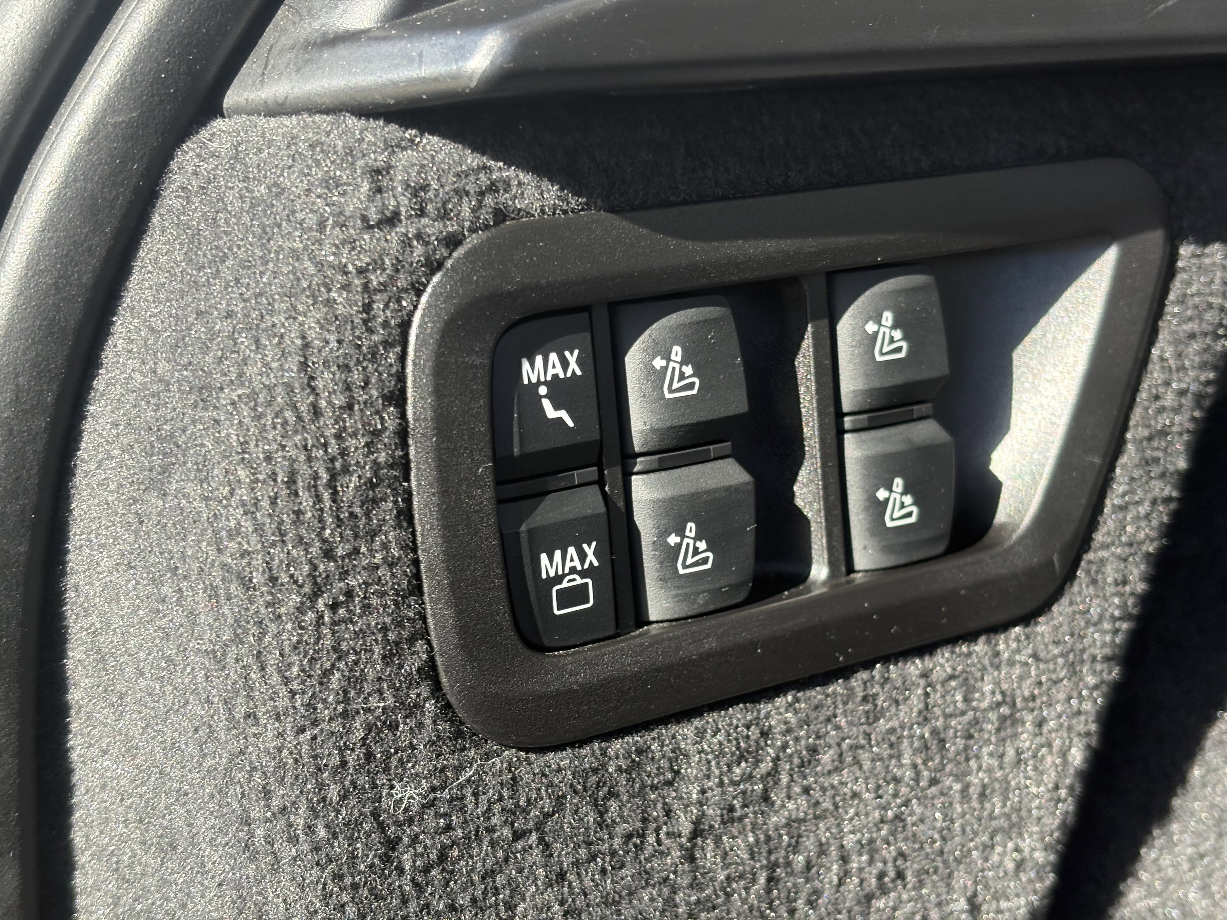 Used 2025 BMW X7 xDrive40i image 10