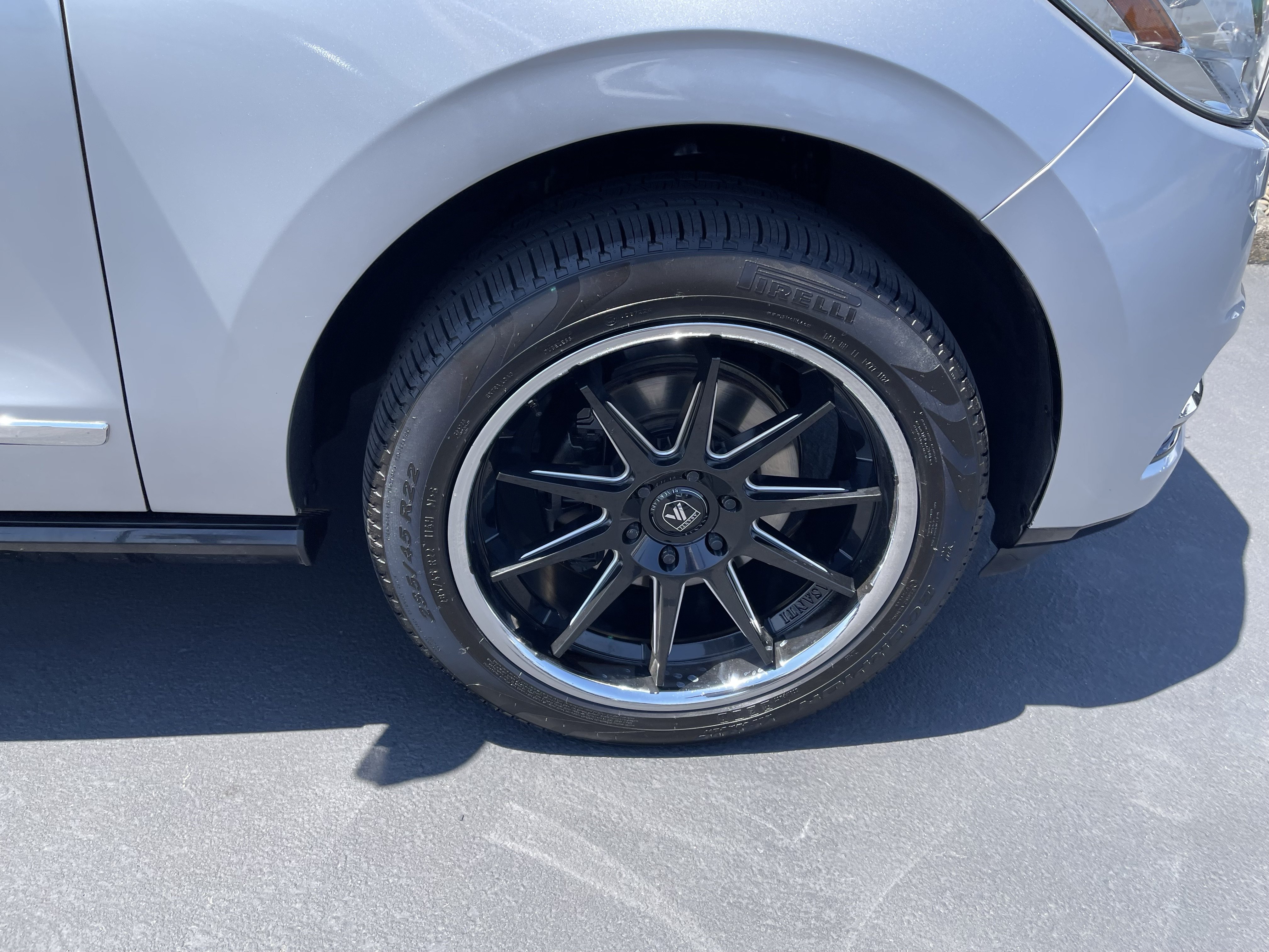 Used 2019 Lincoln Navigator Select AWD/4WD image 5
