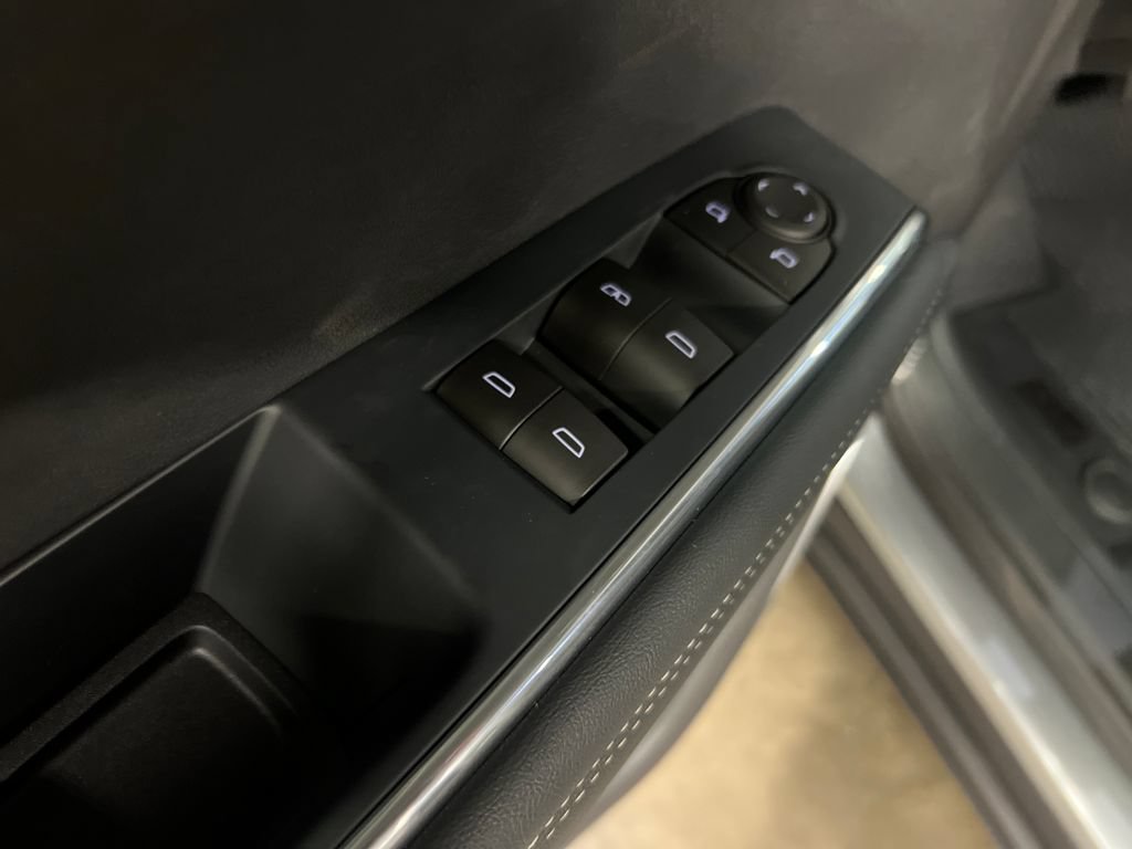 New 2026 GMC Acadia Elevation w/ Black Edition AWD/4WD image 16