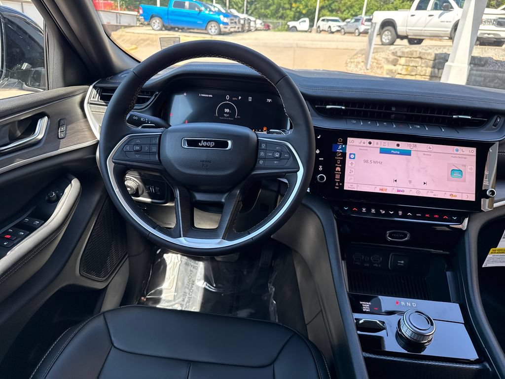 New 2026 Jeep Grand Cherokee Limited AWD/4WD image 14