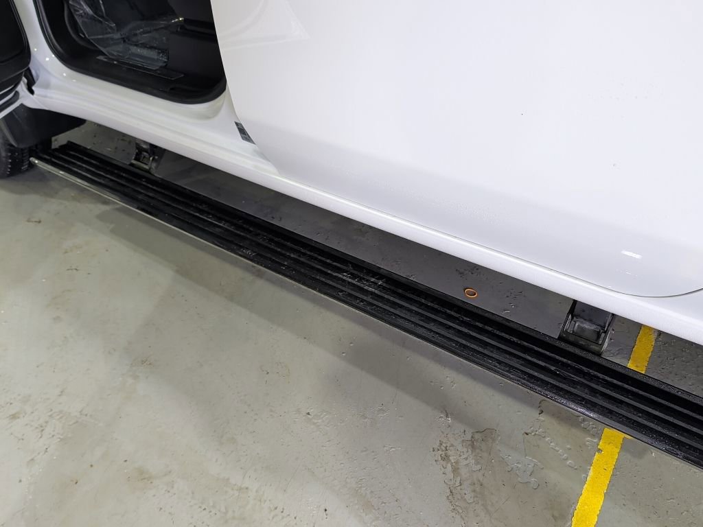 Used 2022 GMC Sierra 3500 Denali w/ Denali Ultimate Package image 11