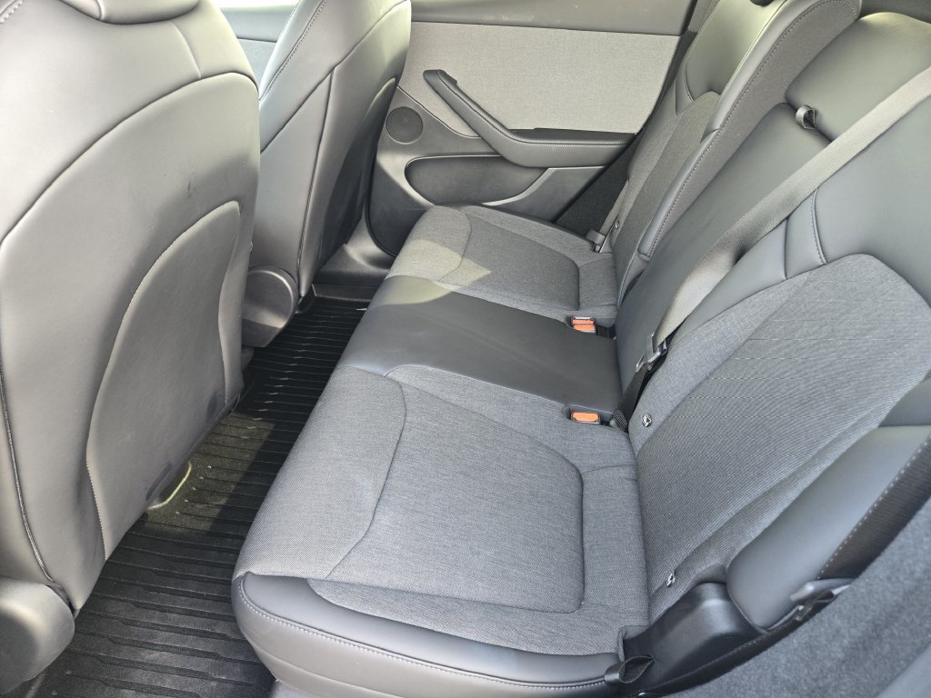 Used 2026 Tesla Model Y AWD image 28