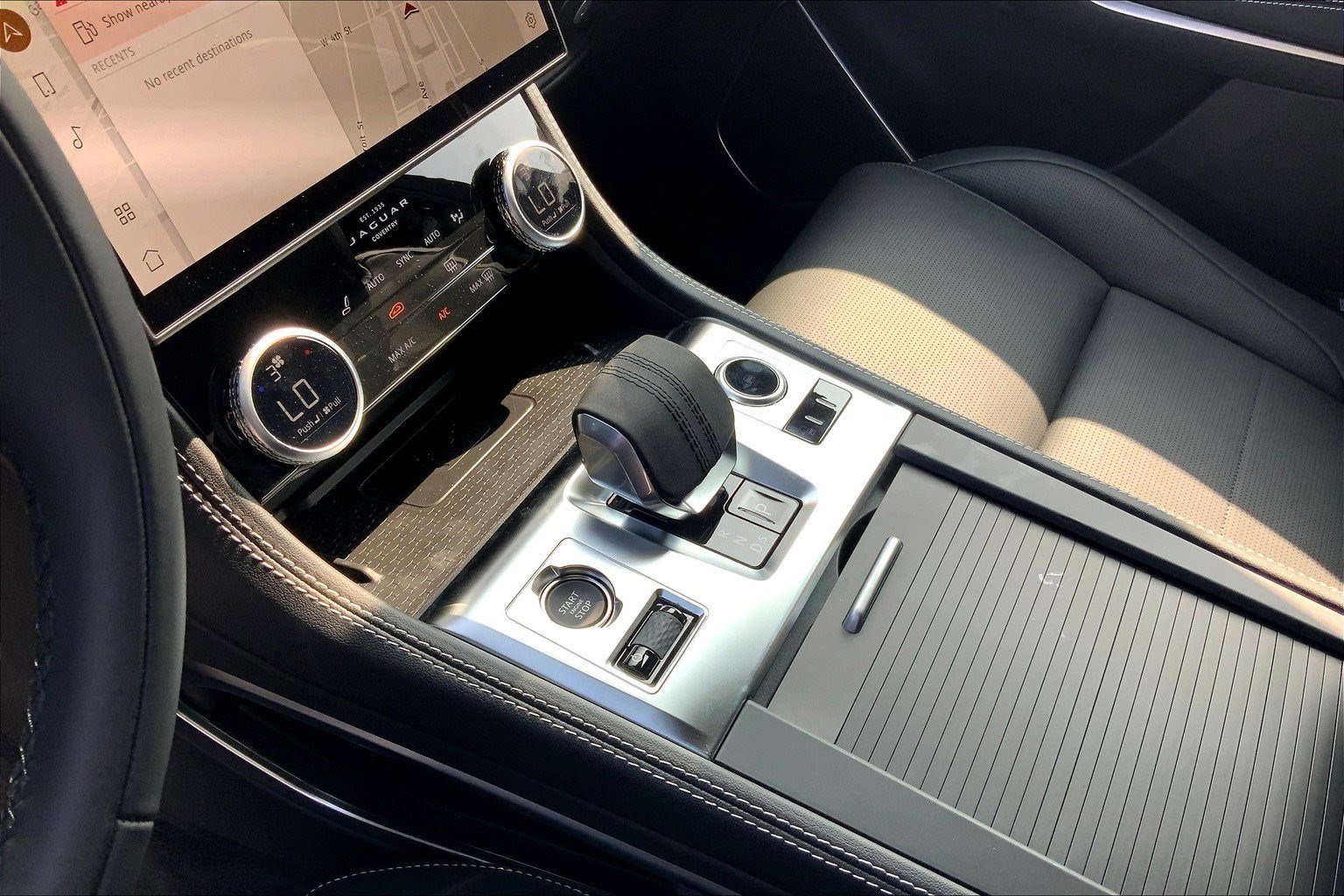 New 2026 Jaguar F-PACE R-Dynamic S image 7