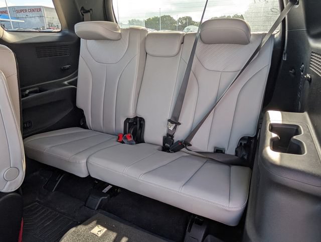 Used 2024 Hyundai Palisade SEL FWD image 20