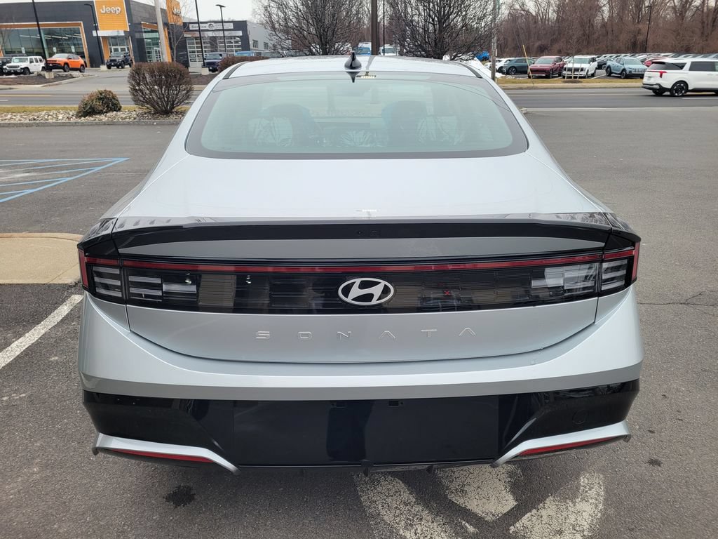 New 2026 Hyundai Sonata SEL FWD image 4