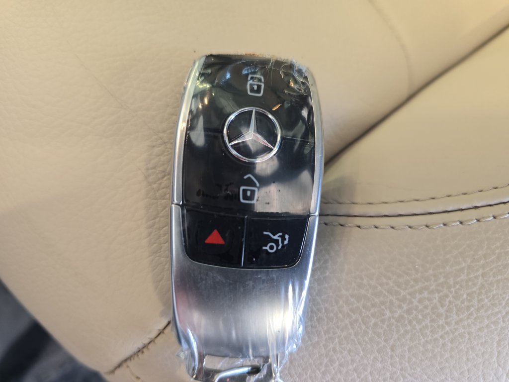 Certified 2022 Mercedes-Benz E 450 4MATIC Sedan image 38