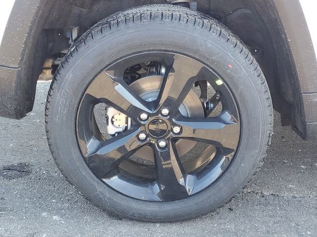 New 2026 Jeep Grand Cherokee Limited w/ Limited Altitude Package image 6