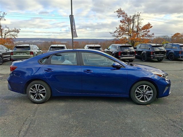 Used 2023 Kia Forte LXS image 7