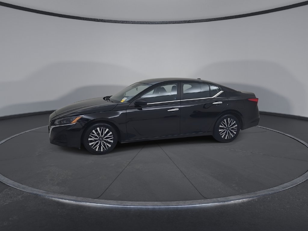 Used 2025 Nissan Altima 2.5 SV FWD image 10