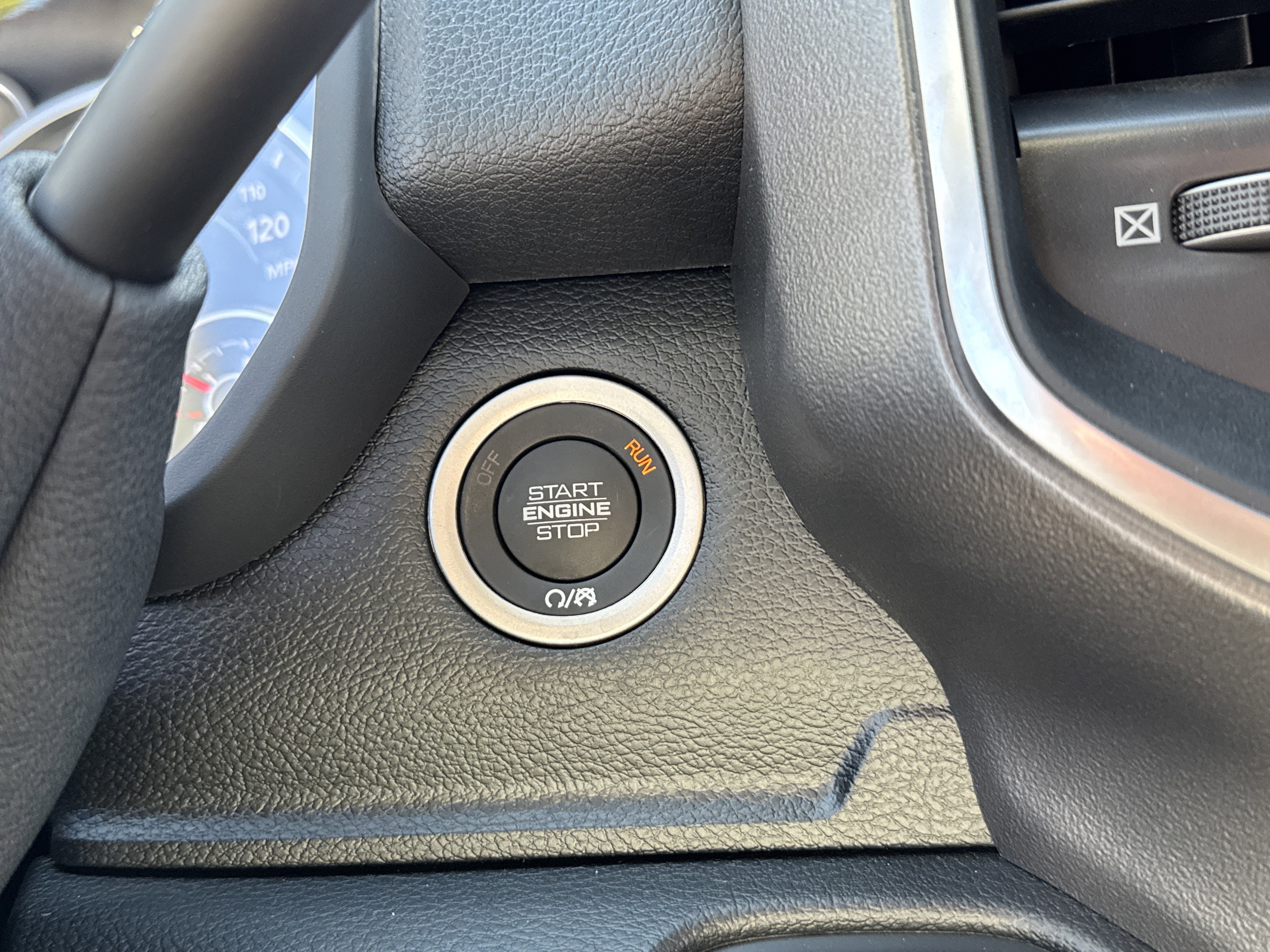 Used 2025 RAM 2500 Big Horn image 37