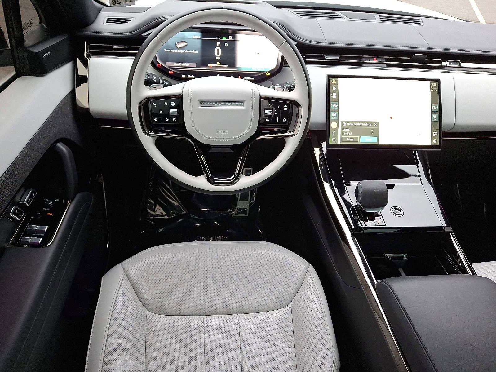 Used 2024 Land Rover Range Rover Sport Dynamic SE image 11