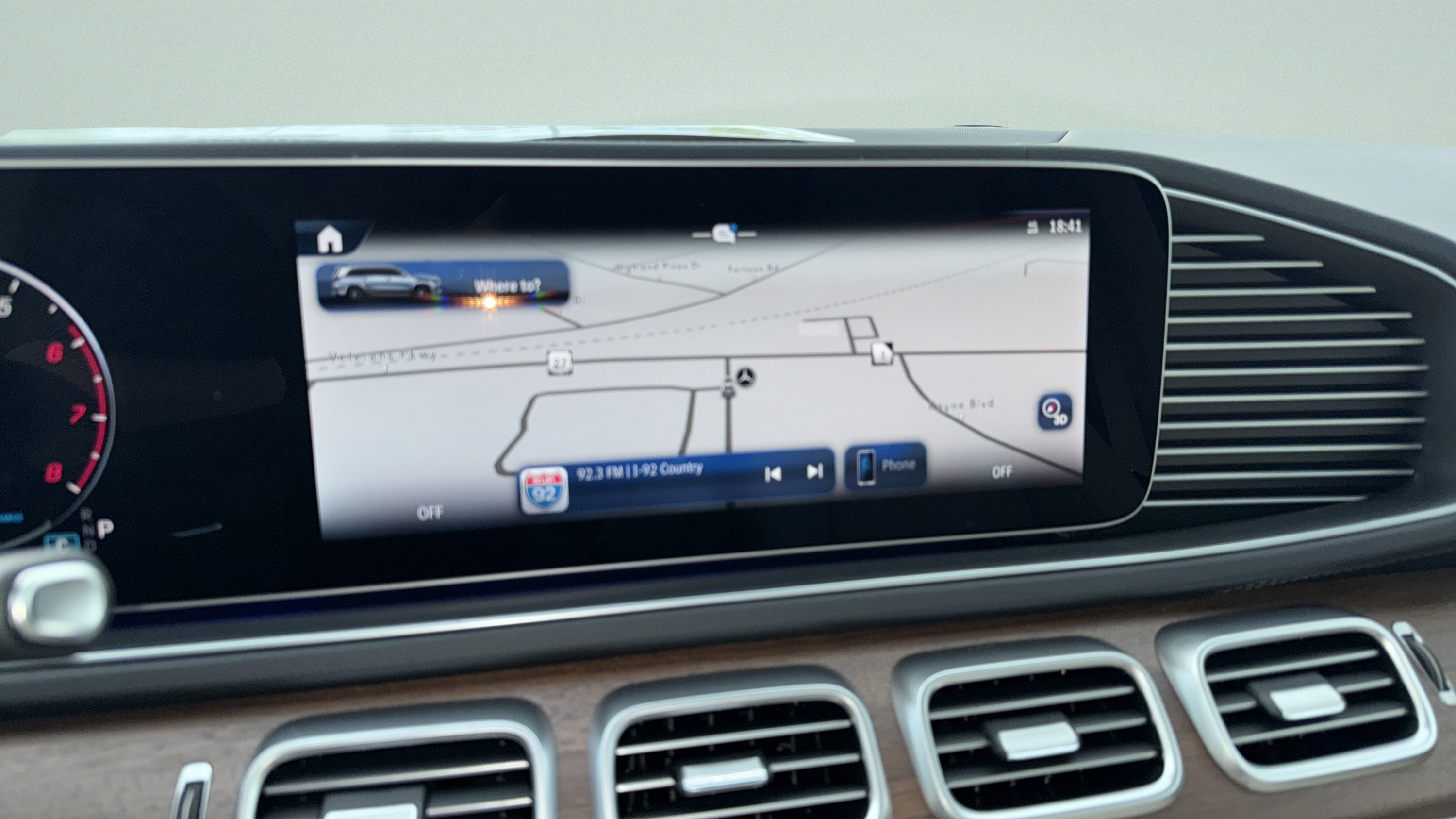 Certified 2026 Mercedes-Benz GLS 450 4MATIC image 38