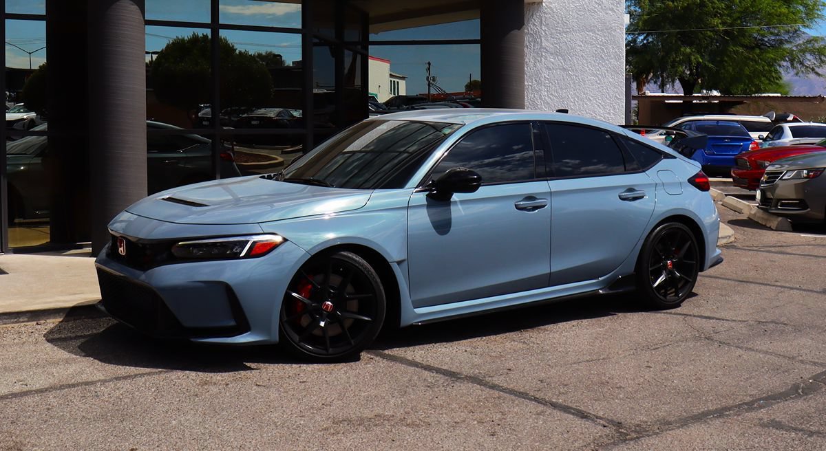 Used 2025 Honda Civic Type R image 3