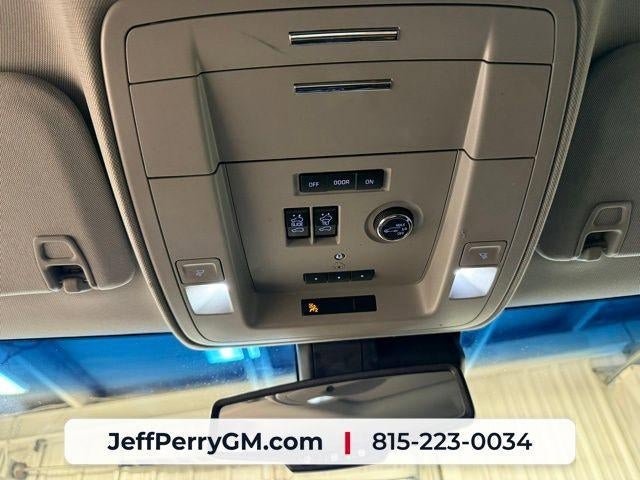 Used 2020 Chevrolet Tahoe Premier AWD/4WD image 16