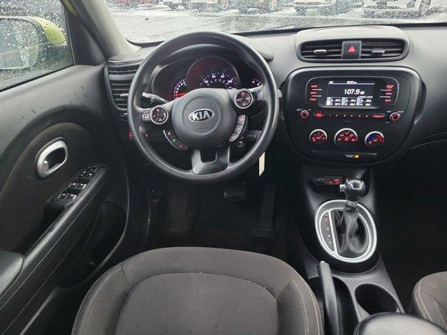 Used 2017 Kia Soul image 11