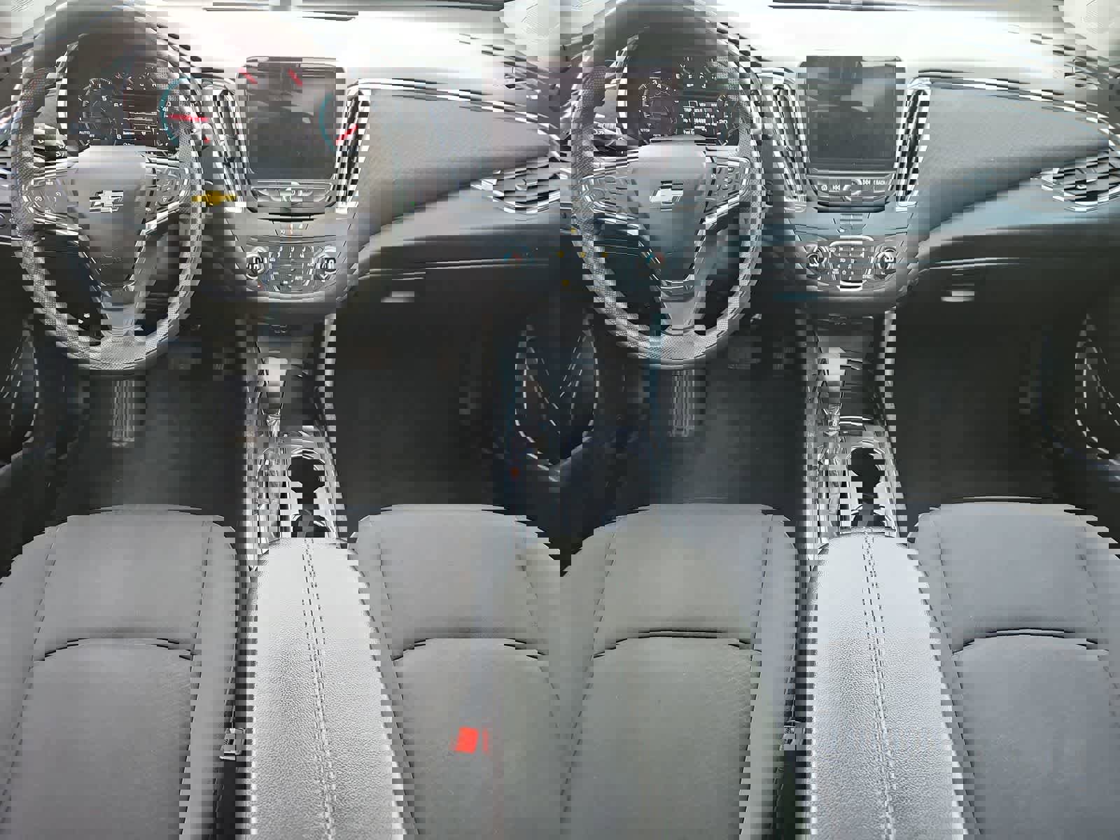 Used 2021 Chevrolet Malibu LT FWD image 15