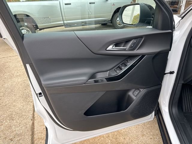 New 2026 Chevrolet Equinox LT w/ Convenience Package II image 13