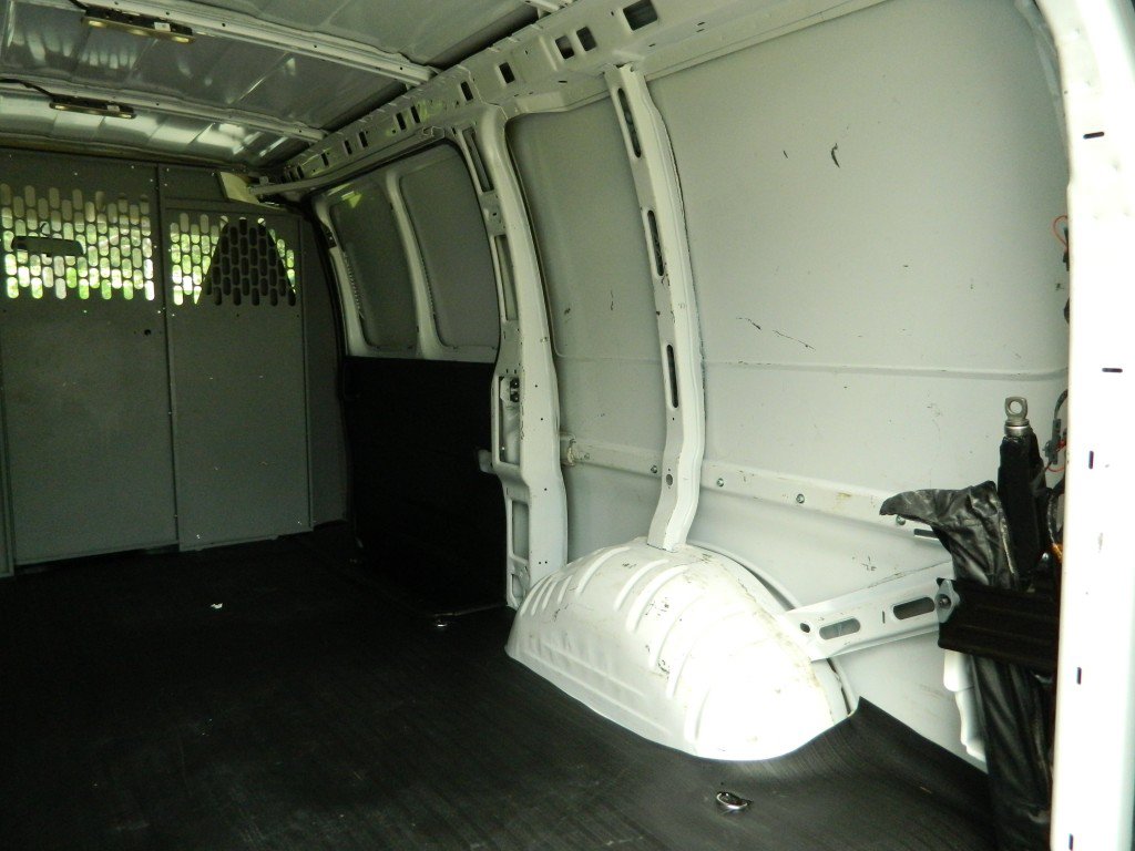 Used 2022 Chevrolet Express 2500 w/ Driver Convenience Package RWD image 11