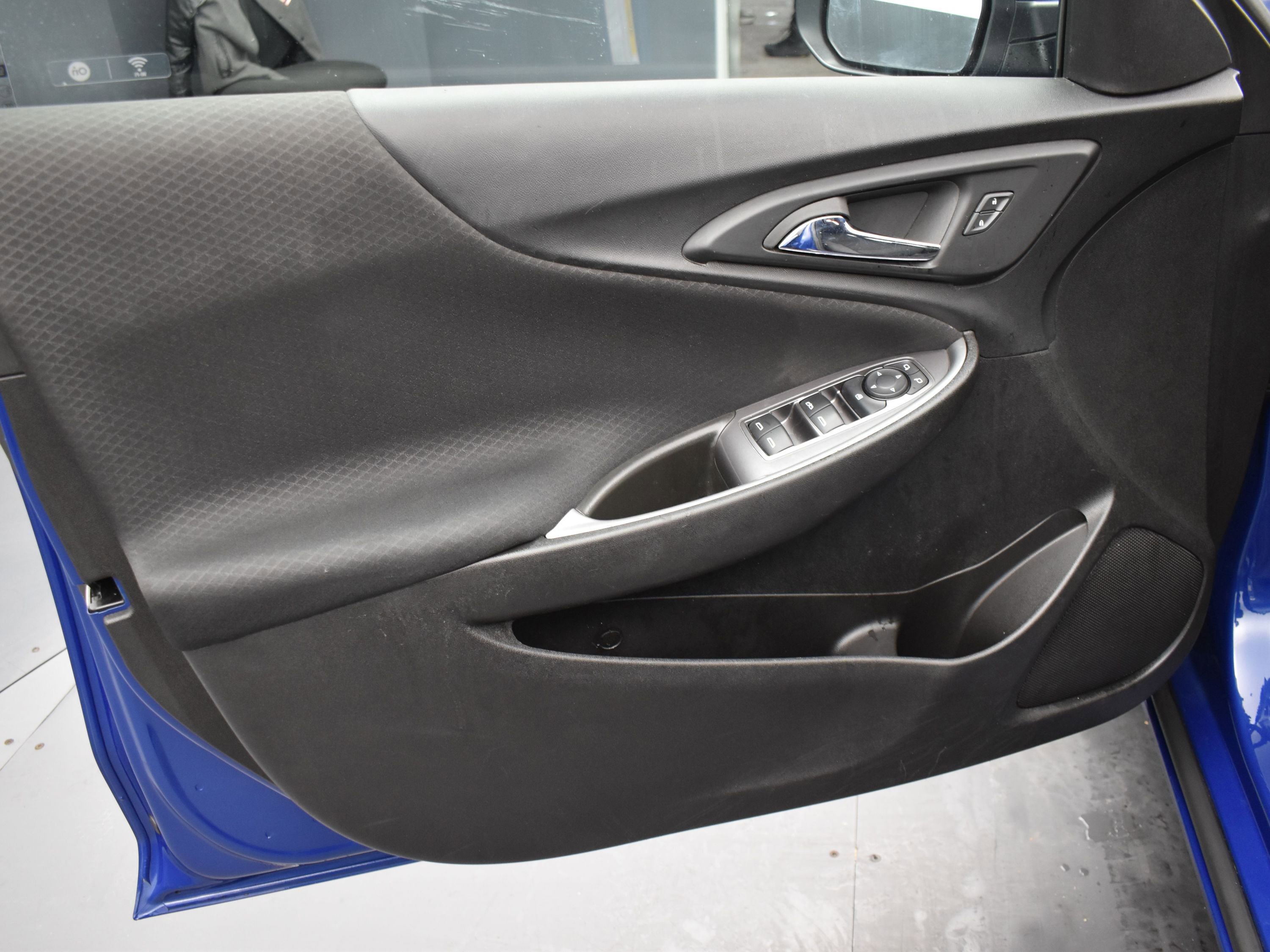 Used 2023 Chevrolet Malibu LT image 9