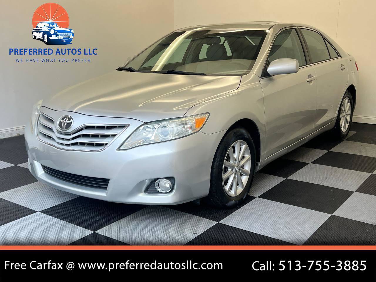 Used 2011 Toyota Camry XLE w/ XLE Extra-Value Pkg #2