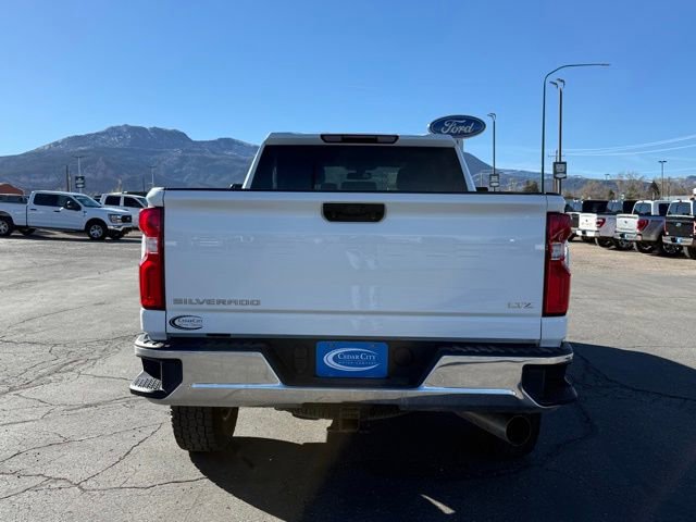 Used 2023 Chevrolet Silverado 3500 LTZ w/ Z71 Off-Road Package image 6