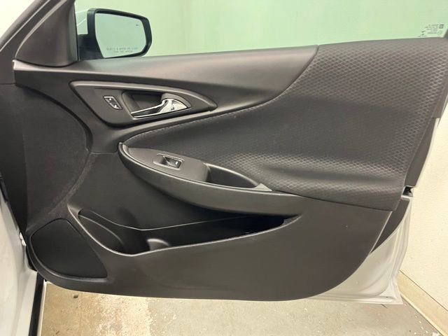 Used 2024 Chevrolet Malibu RS image 24