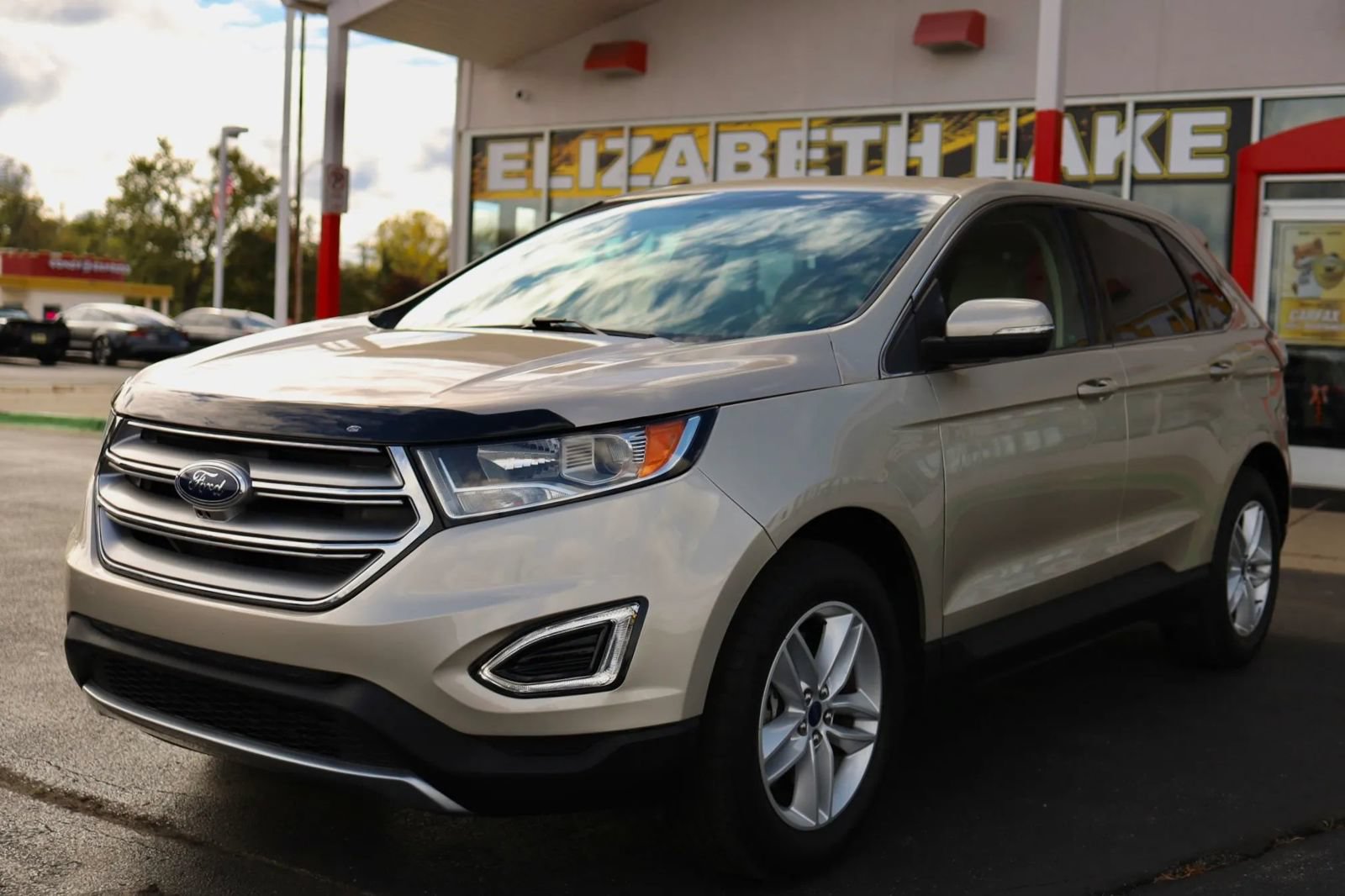 Used 2017 Ford Edge SEL w/ Equipment Group 201A AWD/4WD image 1