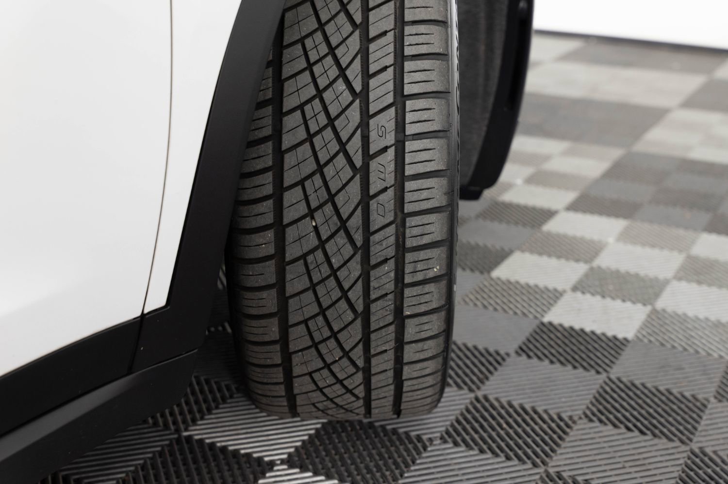 Used 2020 Tesla Model X Long Range image 46