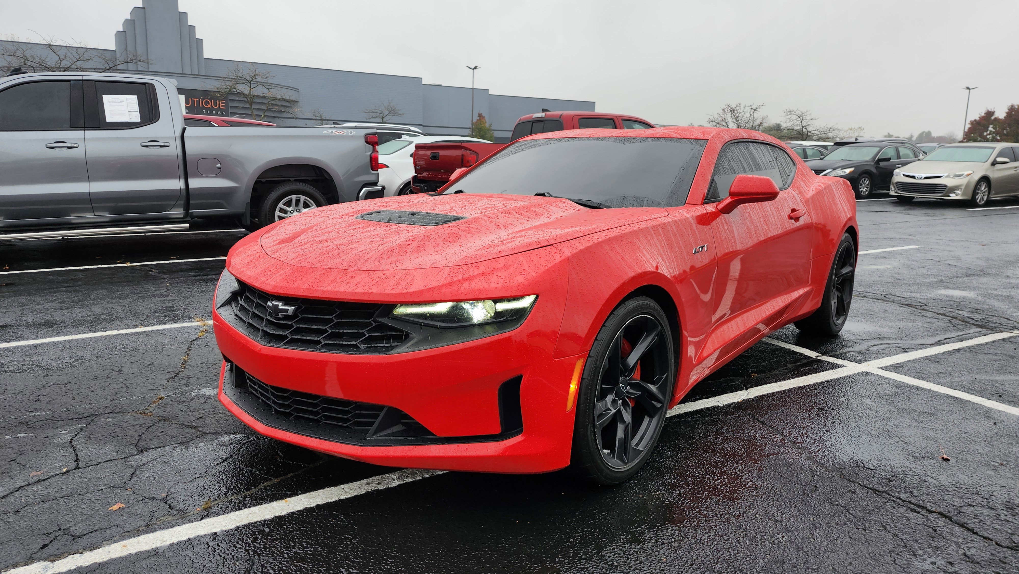 Used 2022 Chevrolet Camaro LT image 5