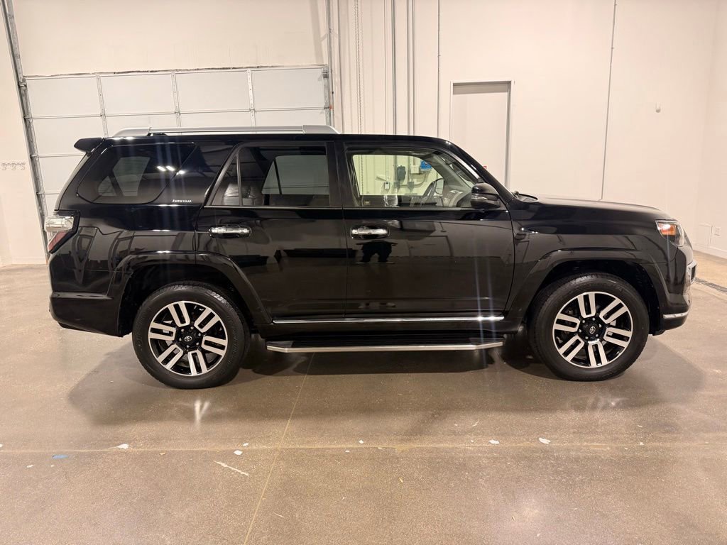 Used 2021 Toyota 4Runner Limited AWD/4WD image 4