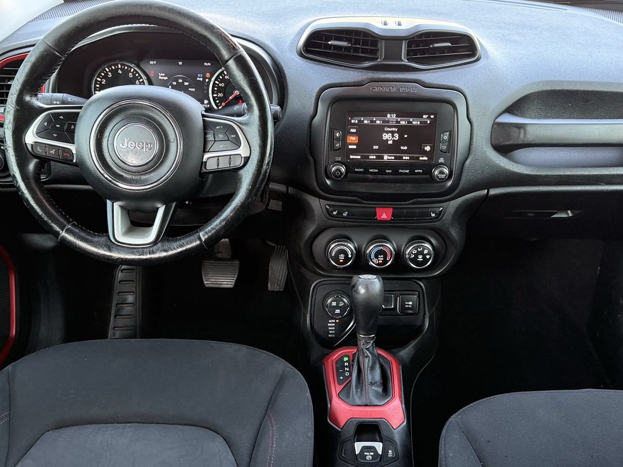 Used 2017 Jeep Renegade Trailhawk AWD/4WD image 10