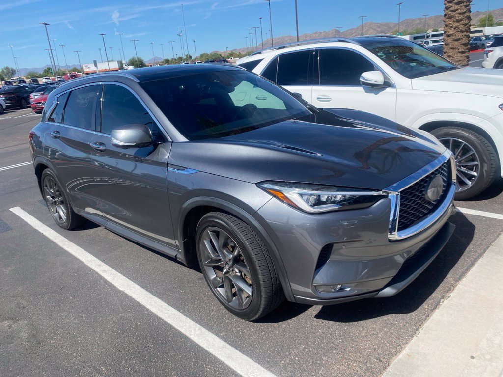 Used 2019 INFINITI QX50 Essential w/ Sensory Package AWD/4WD image 3