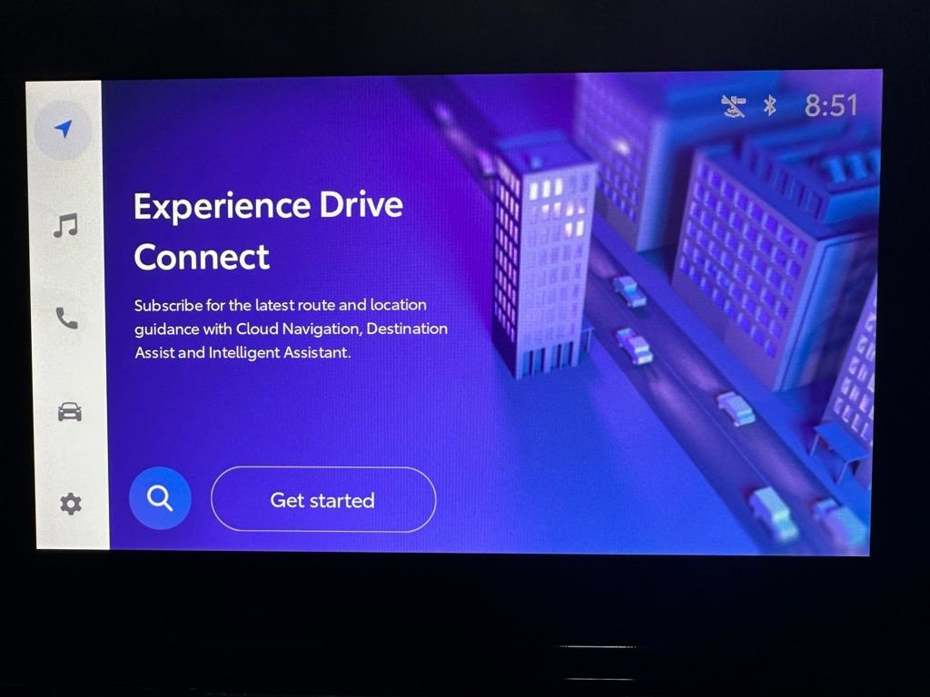 Used 2025 Toyota Sienna LE image 27