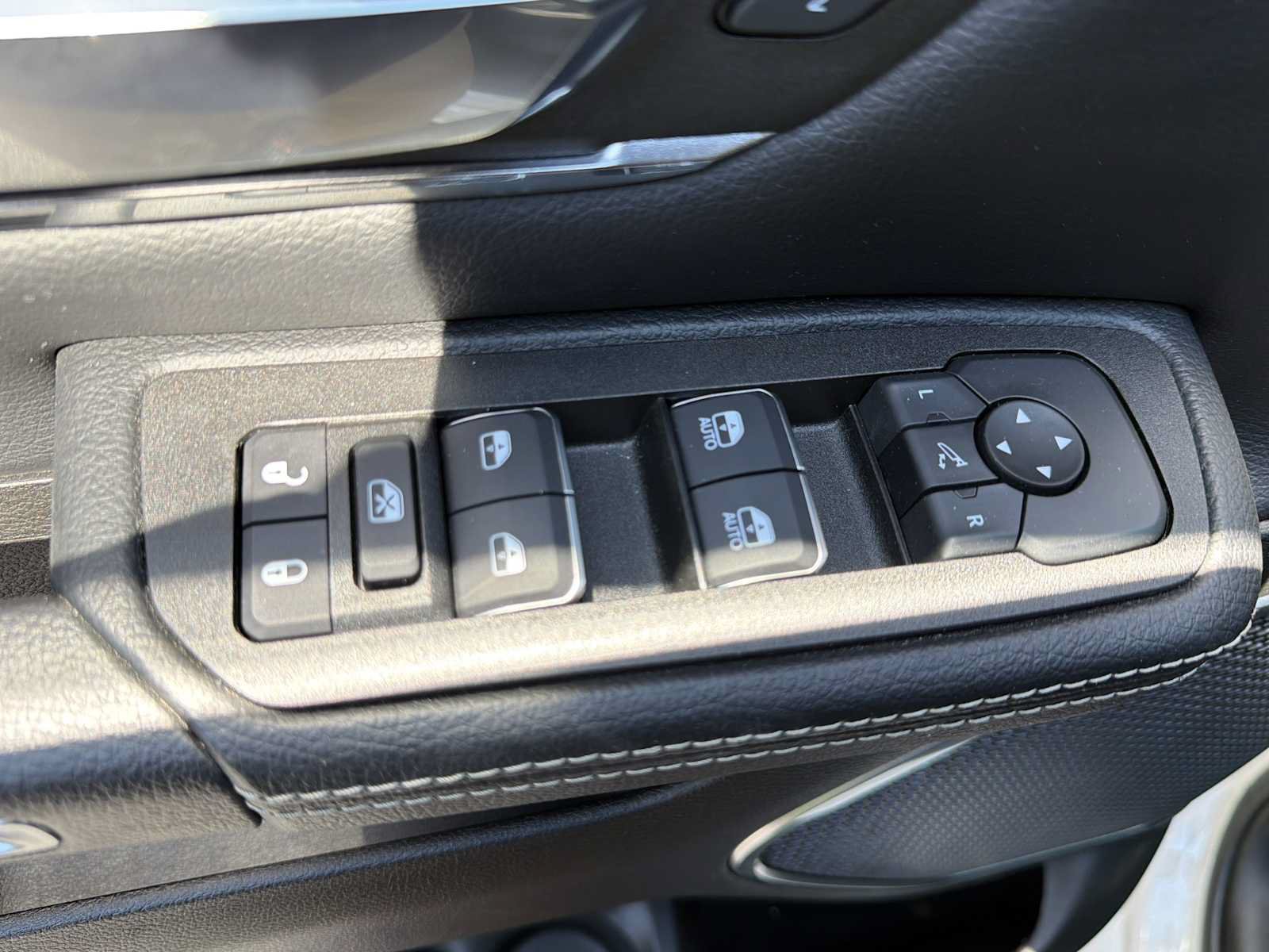 Used 2025 RAM 1500 Laramie RWD image 20