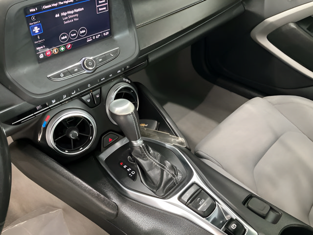 Used 2023 Chevrolet Camaro LT RWD image 10