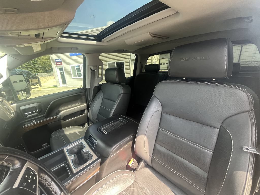 Used 2017 GMC Sierra 3500 Denali w/ Duramax Plus Package AWD/4WD image 25