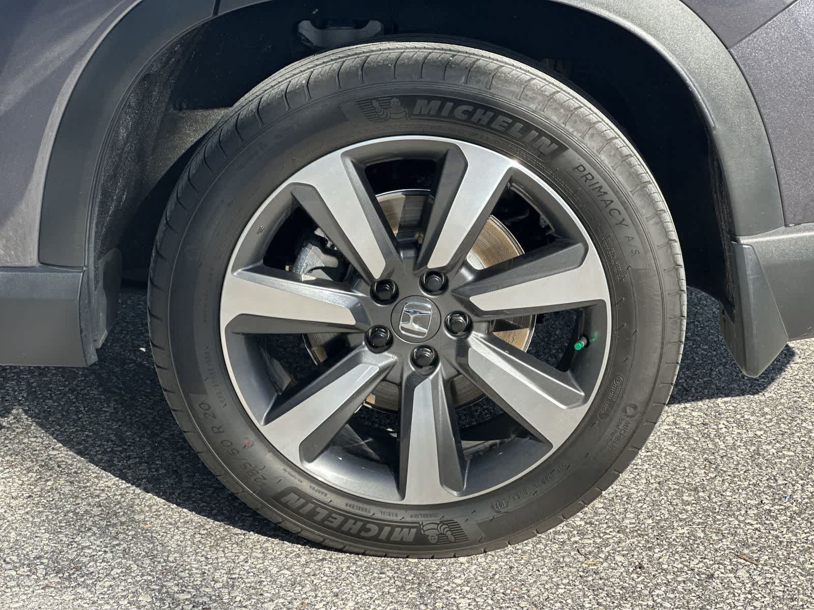 Used 2023 Honda Pilot Touring image 12