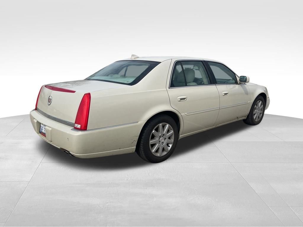 Used 2010 Cadillac DTS Premium w/ Driver Awareness Package image 7