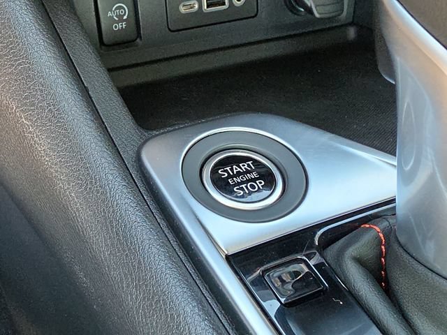 Certified 2025 Nissan Sentra SR FWD image 26