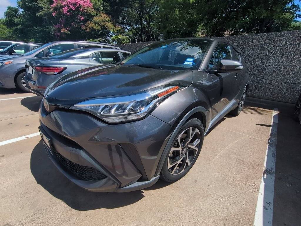 Used 2020 Toyota C-HR XLE FWD image 1