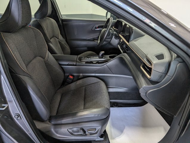 Used 2023 Toyota Crown AWD/4WD image 18