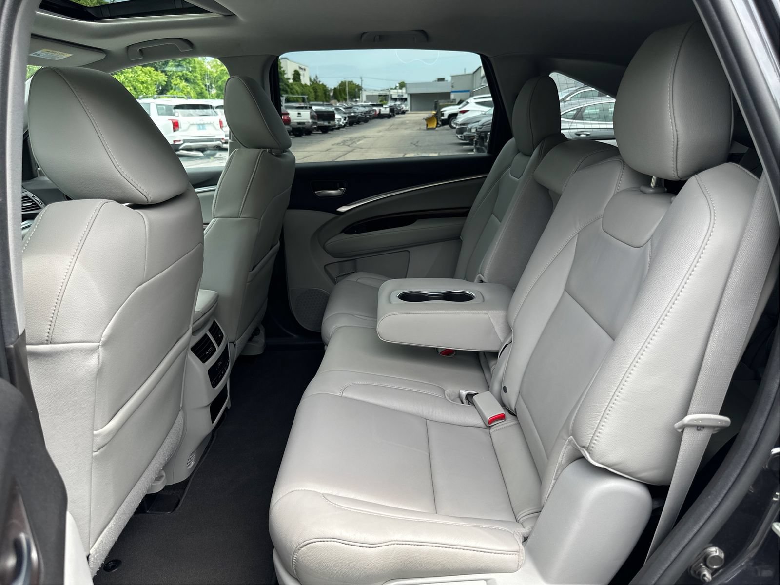 Used 2016 Acura MDX SH-AWD image 10