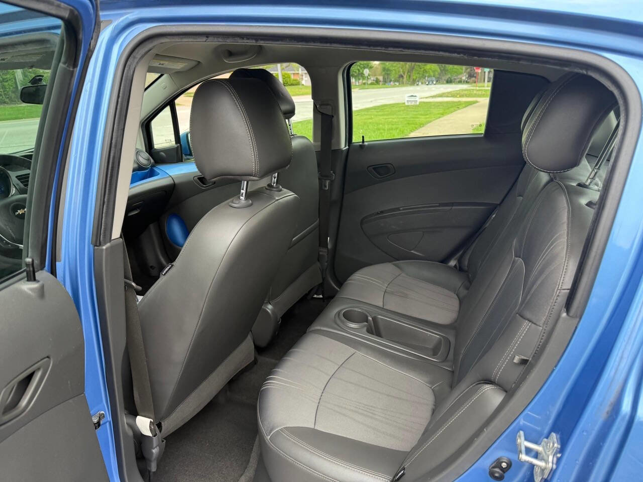 Used 2015 Chevrolet Spark LT FWD image 21