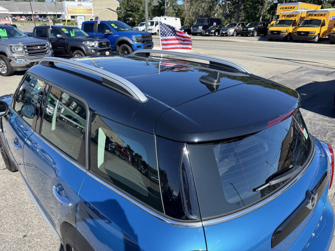 Used 2017 MINI Cooper Countryman ALL4 AWD/4WD image 8