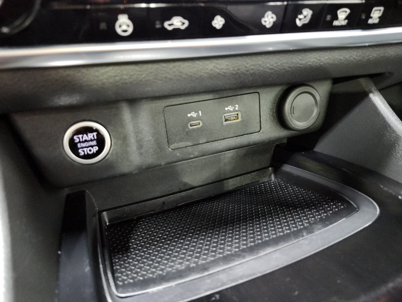 Used 2023 Nissan Rogue SV w/ SV Premium B Package FWD image 20