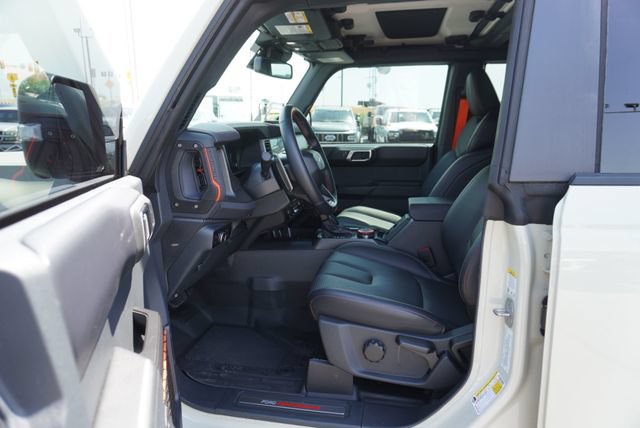 Used 2025 Ford Bronco Raptor AWD/4WD image 19